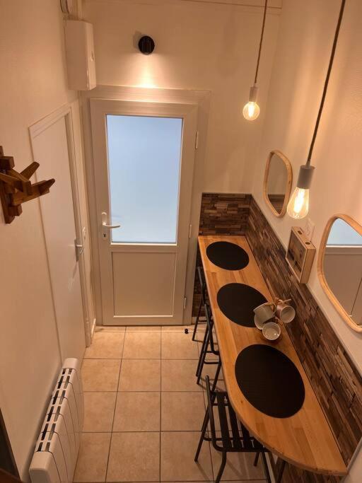 Studio Duplex Hypercentre Au Calme Avec Parking Фонтенбло Екстериор снимка